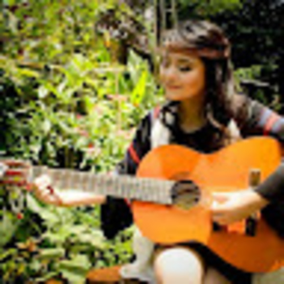 Meet your Posher, Carmina - Picture 1 of 1